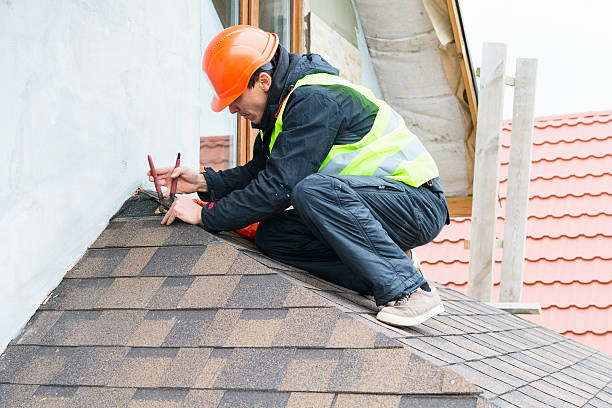 Best Storm Damage Roof Repair  in Altoona, WI